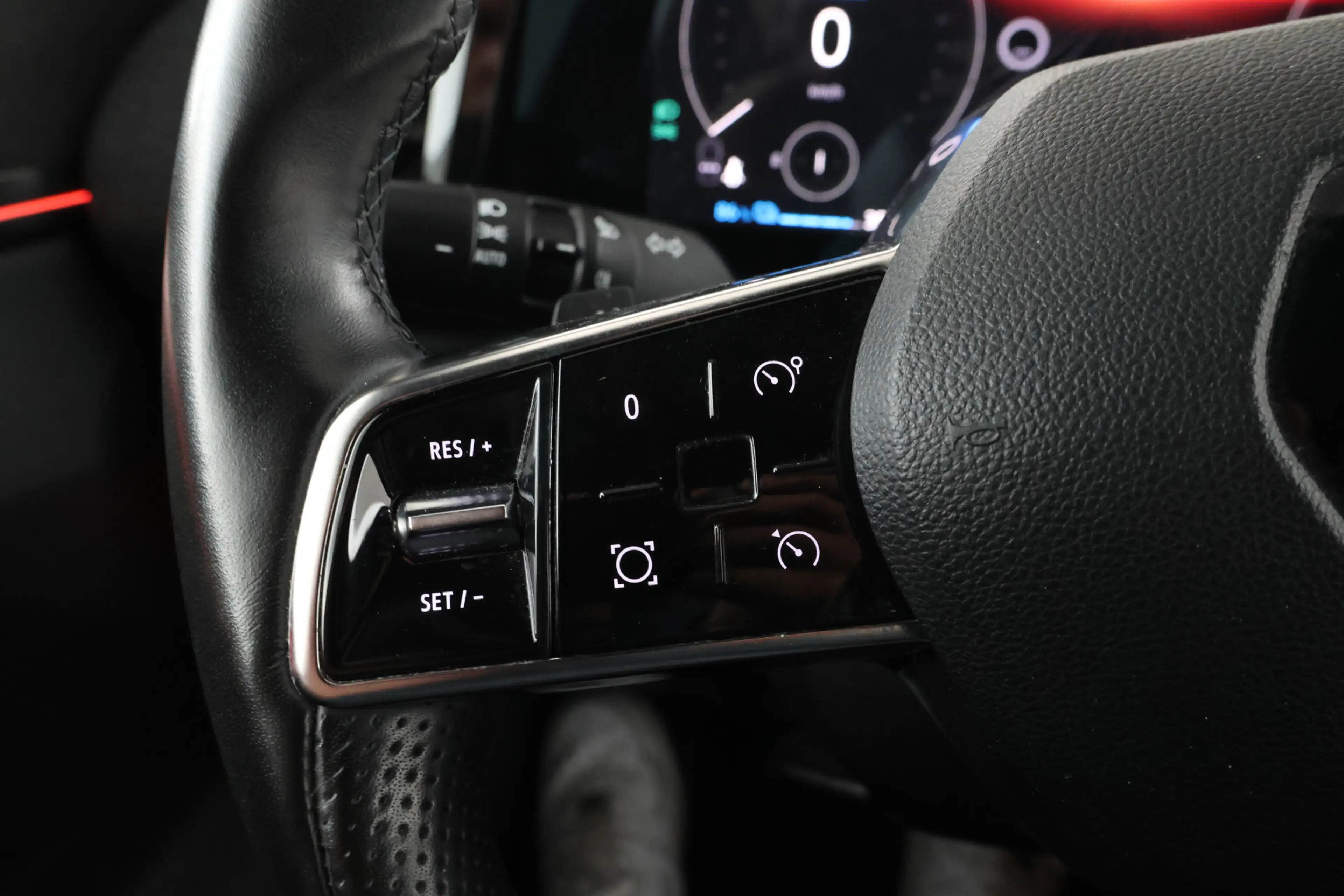 Renault Megane E-Tech EV60 Optimum Charge Techno Adaptive Cruise, Apple — photo 20