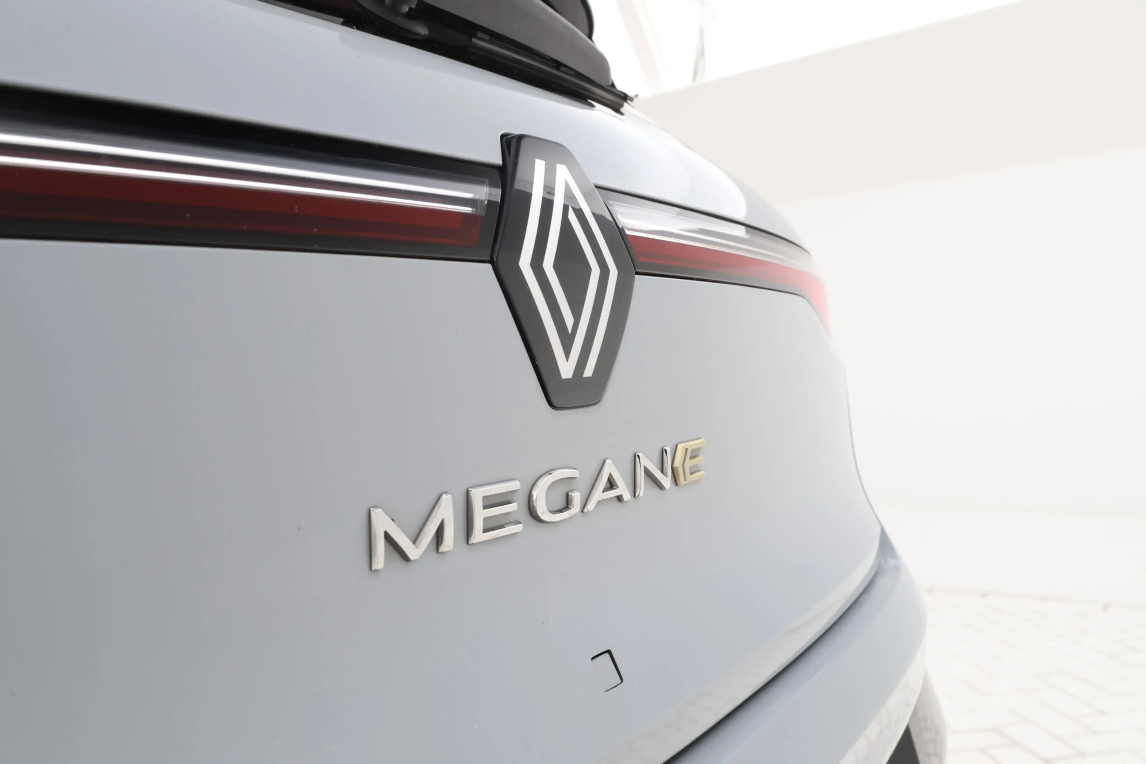 Renault Megane E-Tech EV60 Optimum Charge Techno Adaptive Cruise, Apple — photo 10