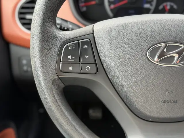 Hyundai i10 view 16