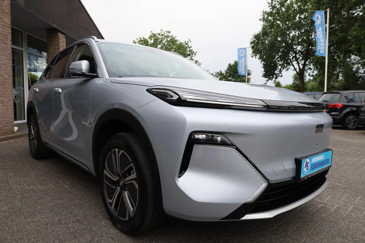 Geely Starray EM-i 2026