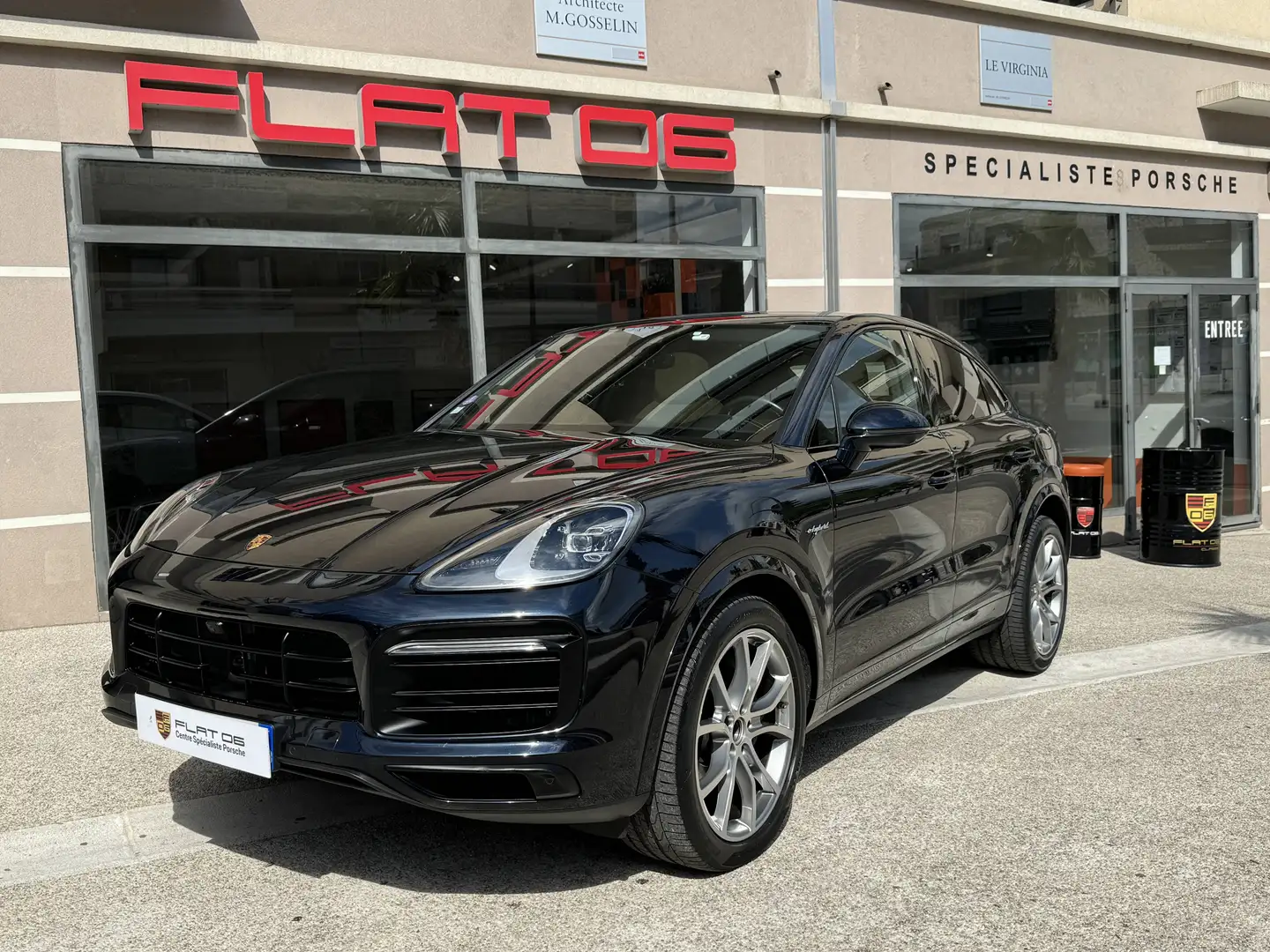 Porsche Cayenne III 3.0 462ch E-Hybrid Albastru - 1