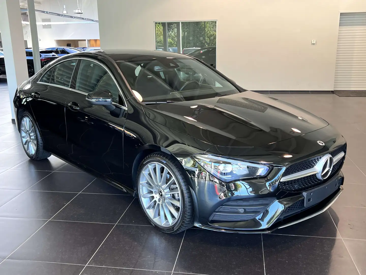 Mercedes-Benz CLA 200 AMG Night Pack, 19 Inch Alu, Led, DAB Gris - 2