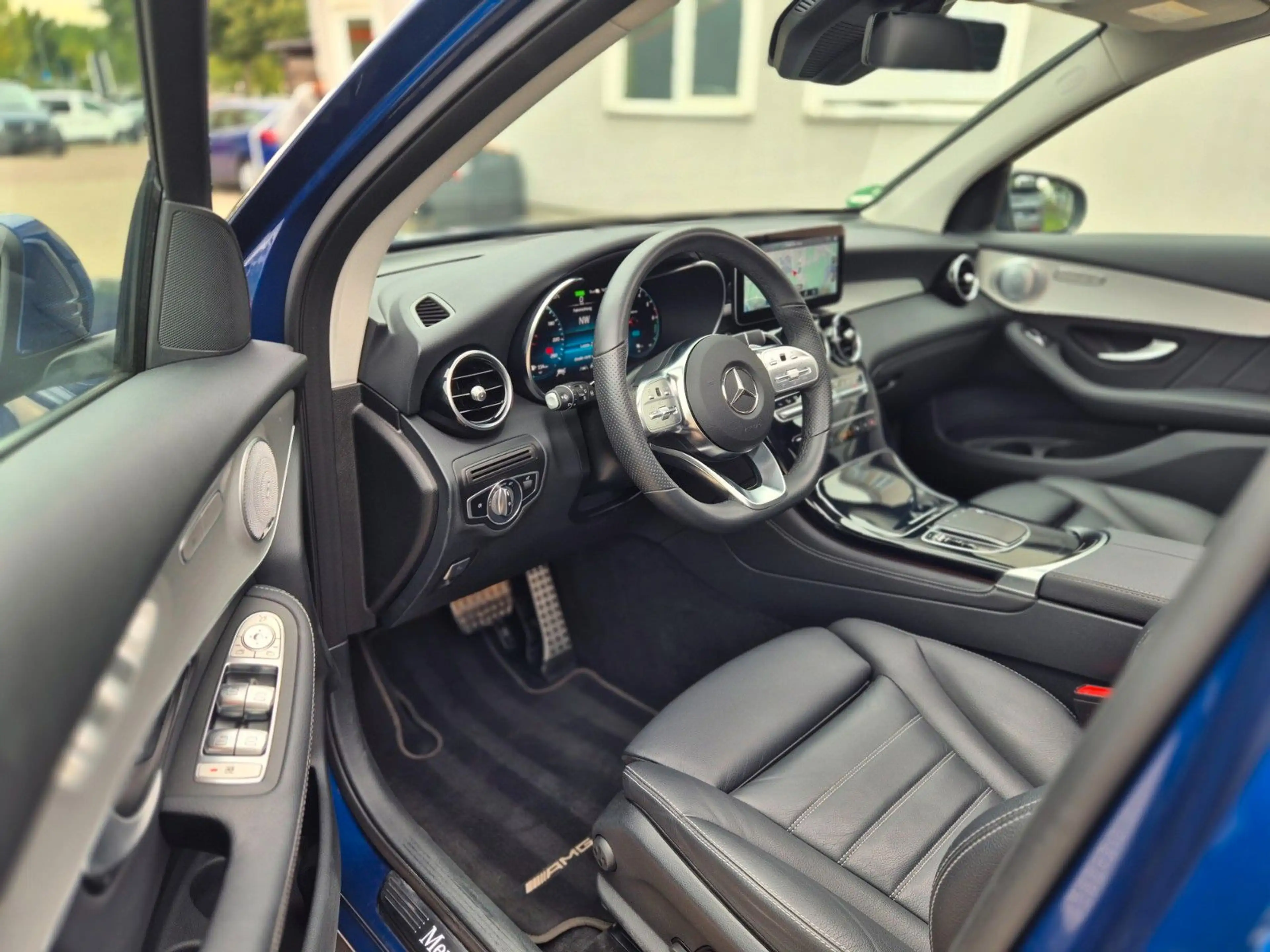 Mercedes-Benz GLC 300 de 4Matic AMG Line Multibeam Burmester — photo 14