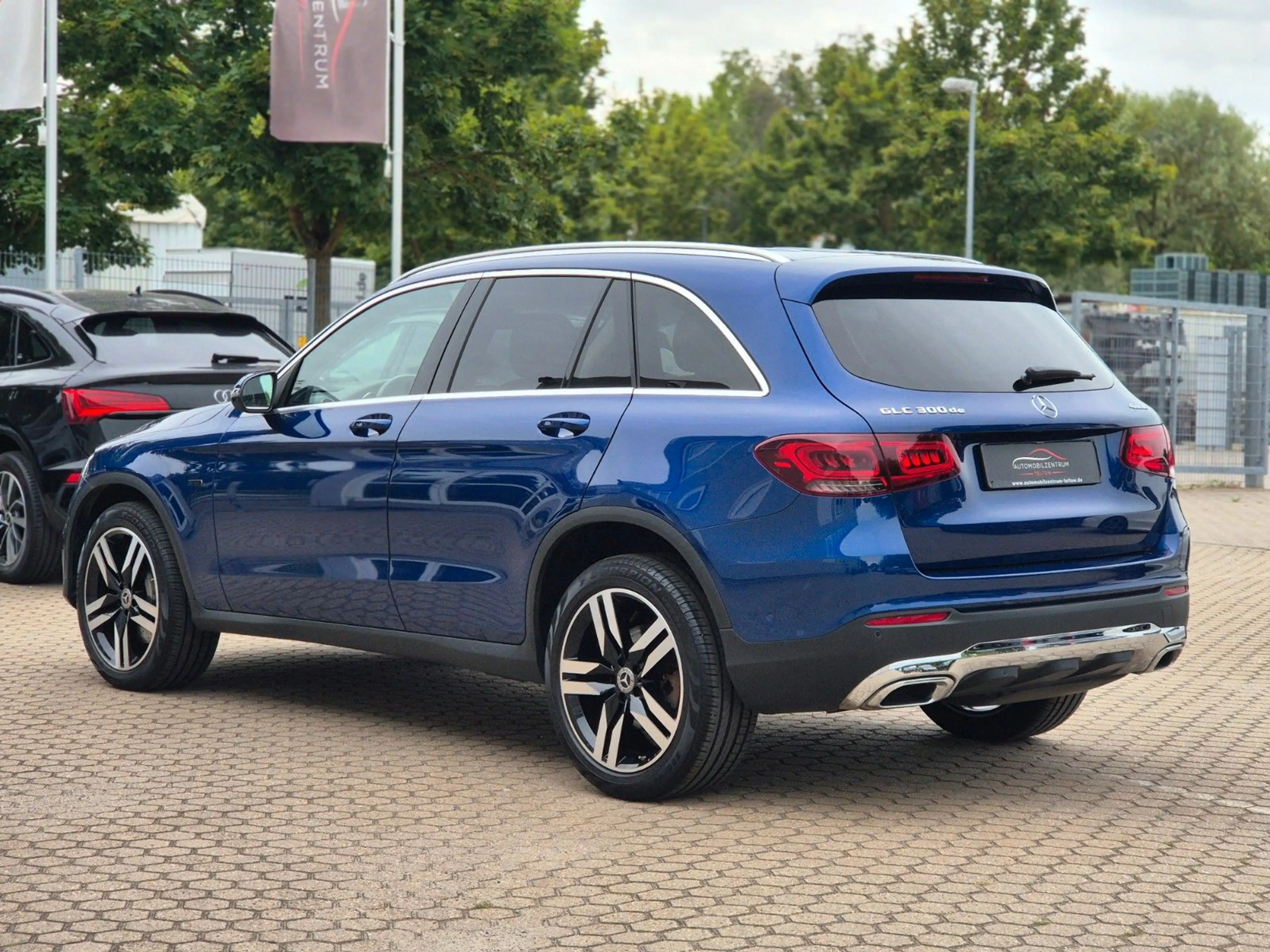 Mercedes-Benz GLC 300 de 4Matic AMG Line Multibeam Burmester — photo 7