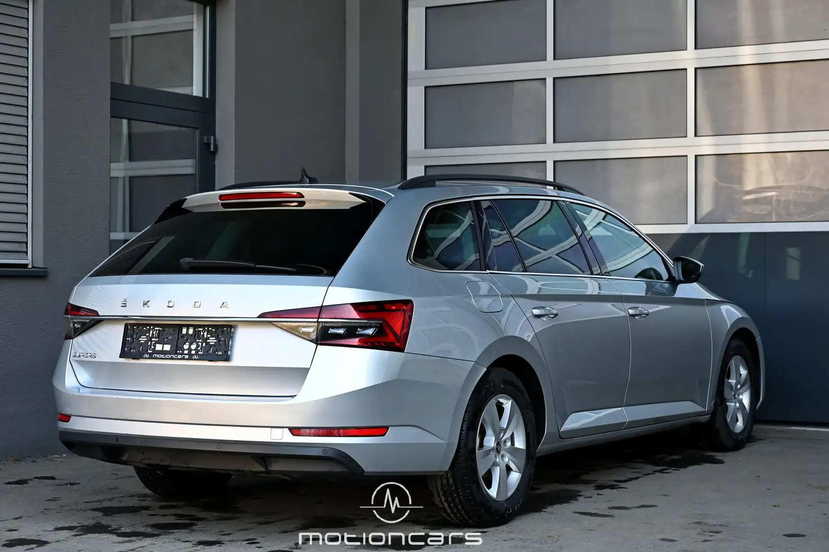 Skoda Superb 2.0 TDI Ambition Pickerl NEU Silber - 2