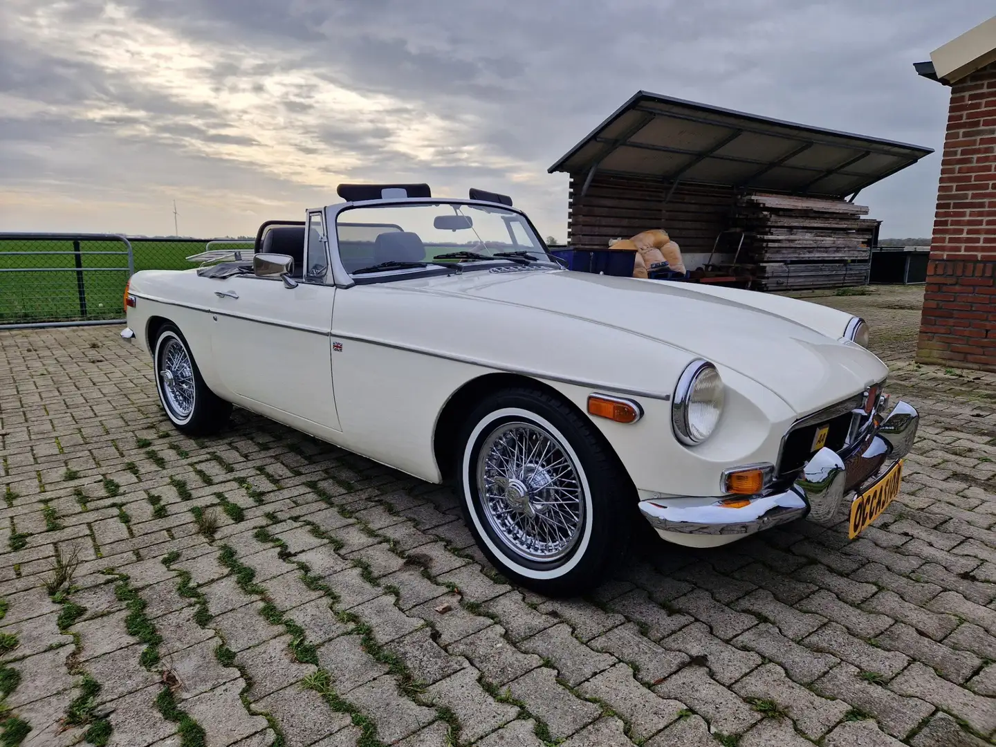 MG MGB Overdrive, Rembekrachtiger ect. Wit - 1