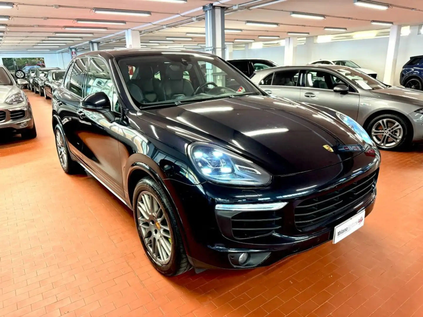 Porsche Cayenne 3.0 S E-Hybrid *Plug-In* Nero - 2
