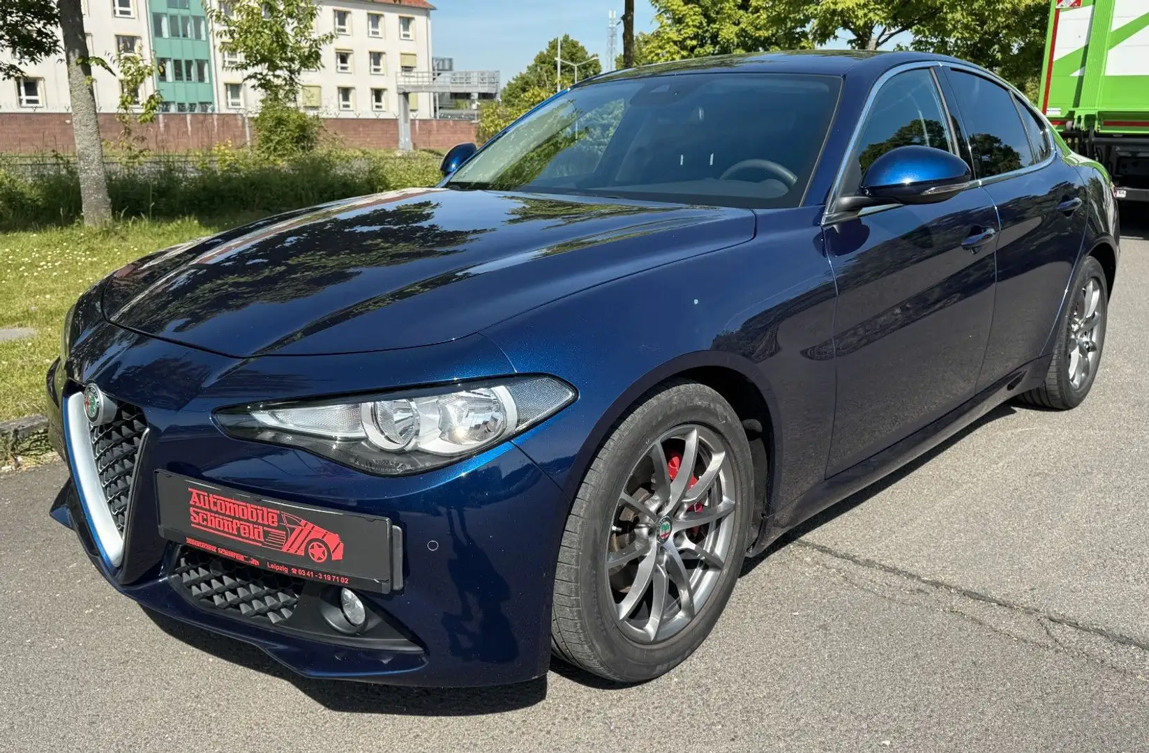 Alfa Romeo Giulia Super Blau - 1