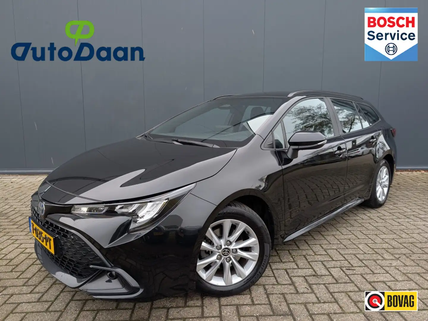 Toyota Corolla Touring Sports Hybrid 140 Business | Trekhaak | Al Zwart - 1