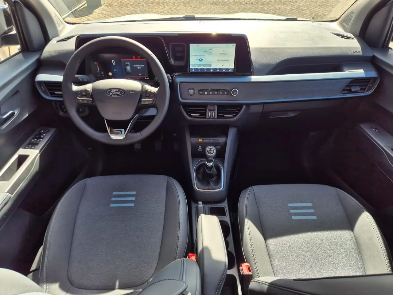 Ford Tourneo Courier 2026 — фото 11