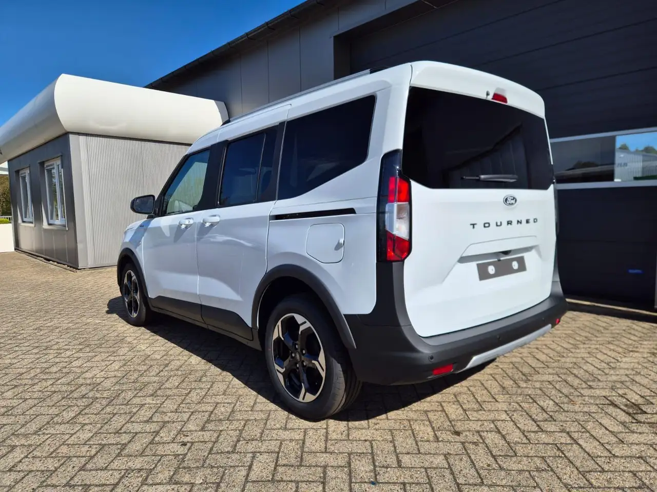 Ford Tourneo Courier 2026