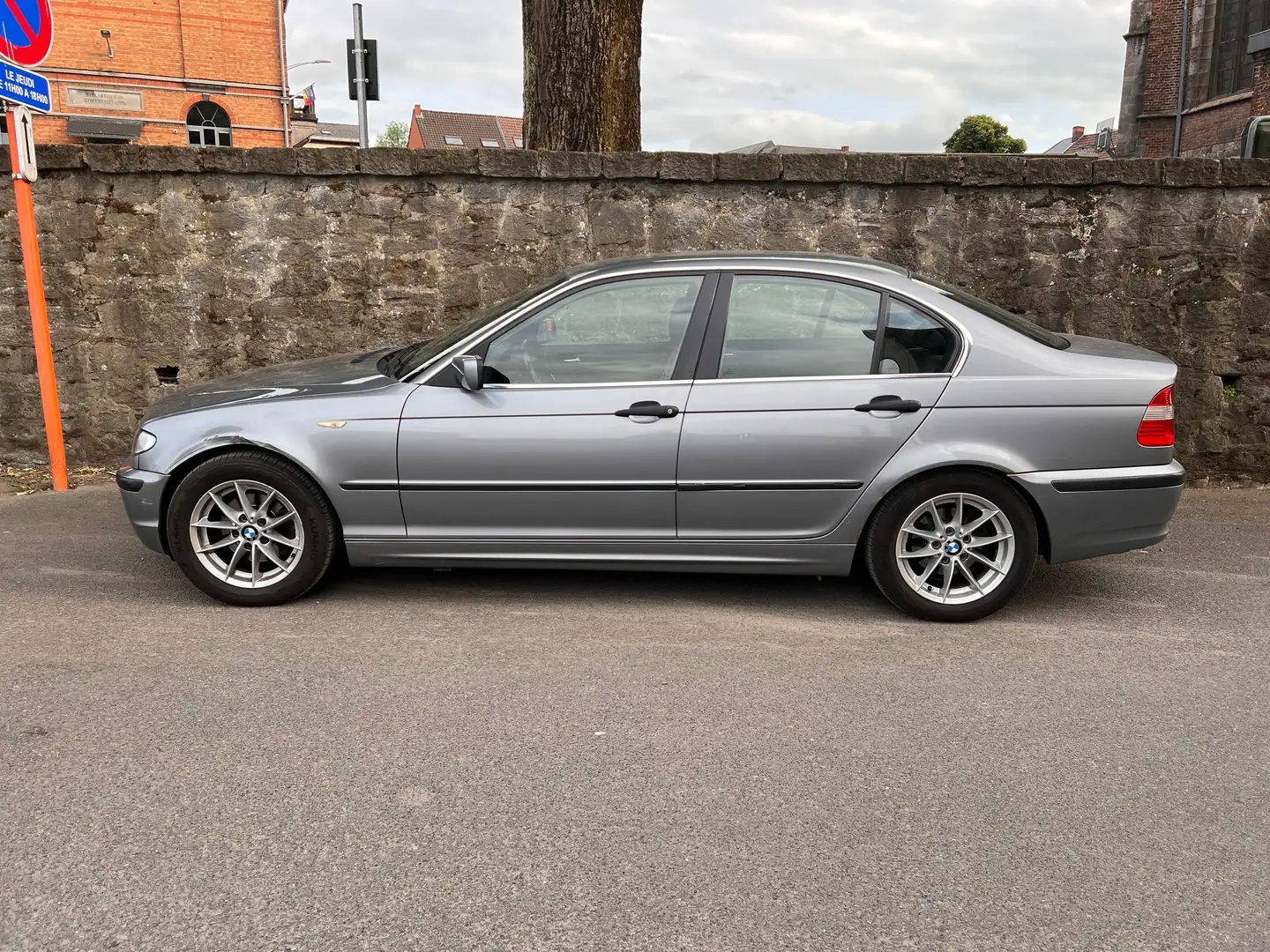BMW 318 318 d Gris - 1