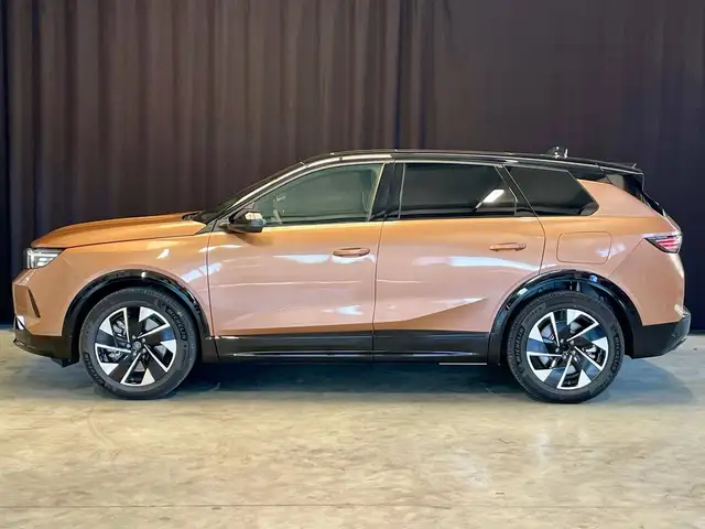 Opel Grandland view 8