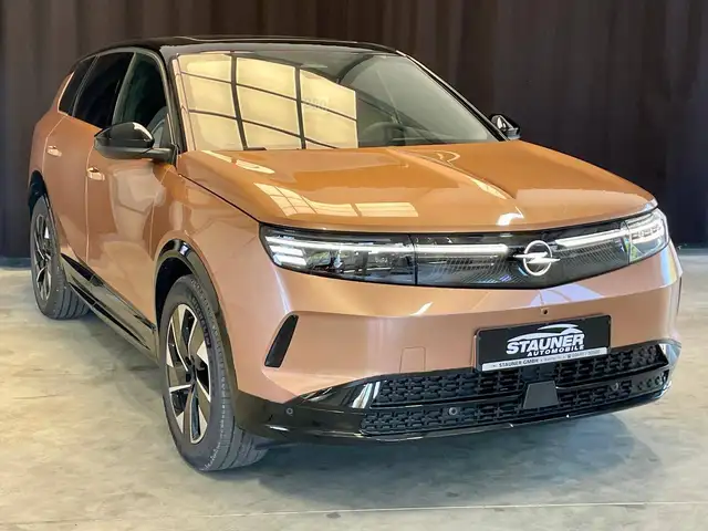Opel Grandland view 2