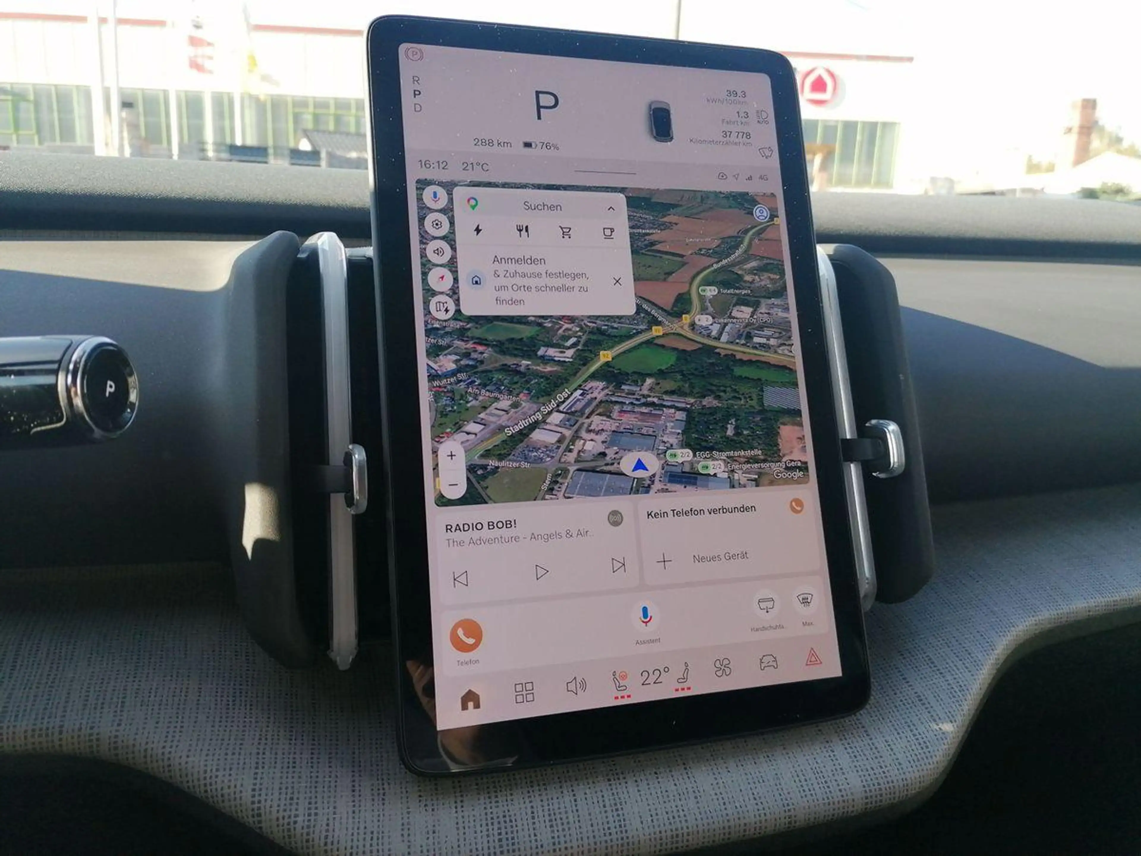 Volvo EX30 Plus RWD Pure Electric ACC BLIS CAM CARPLAY — photo 12