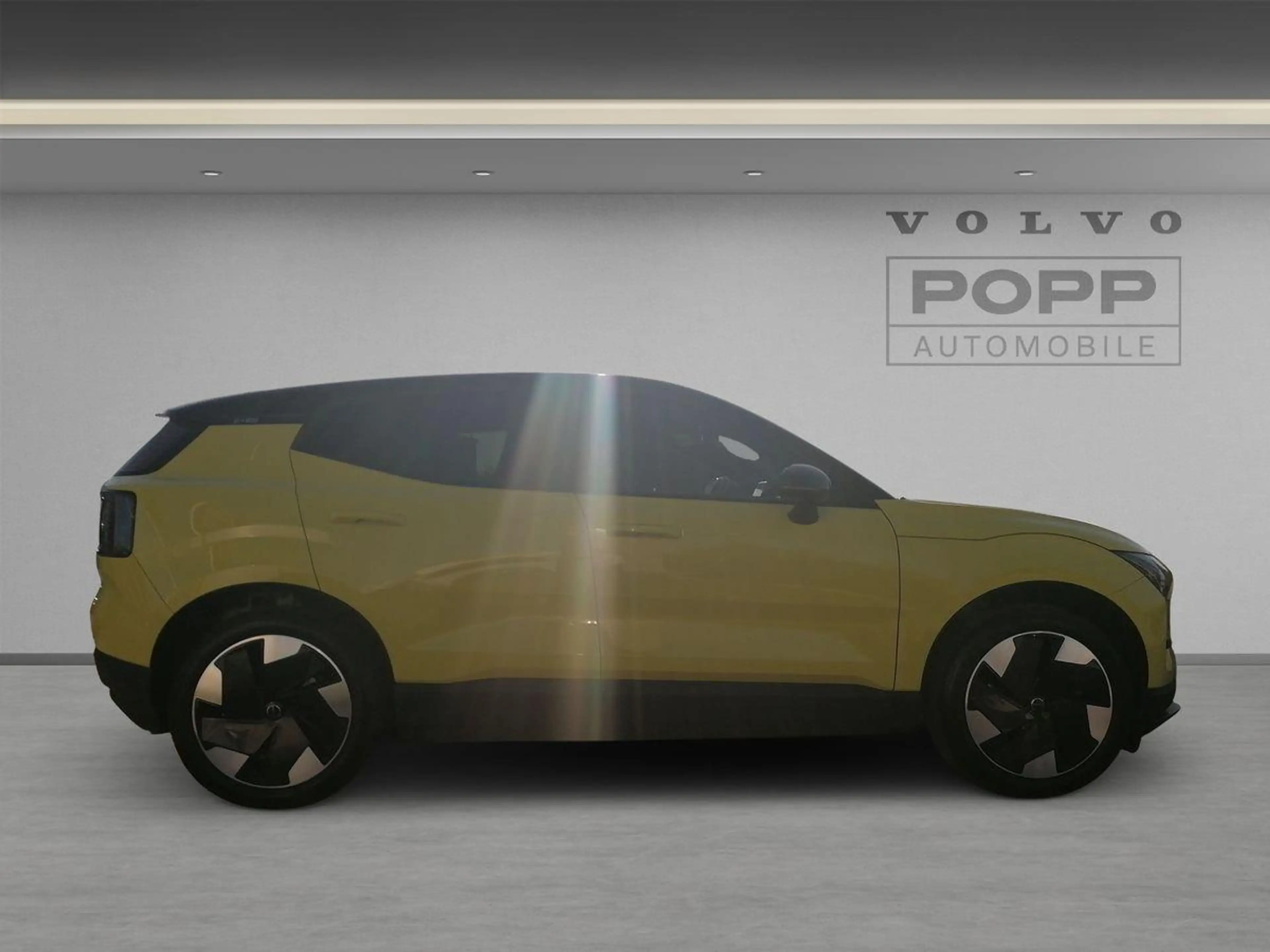 Volvo EX30 Plus RWD Pure Electric ACC BLIS CAM CARPLAY — photo 6