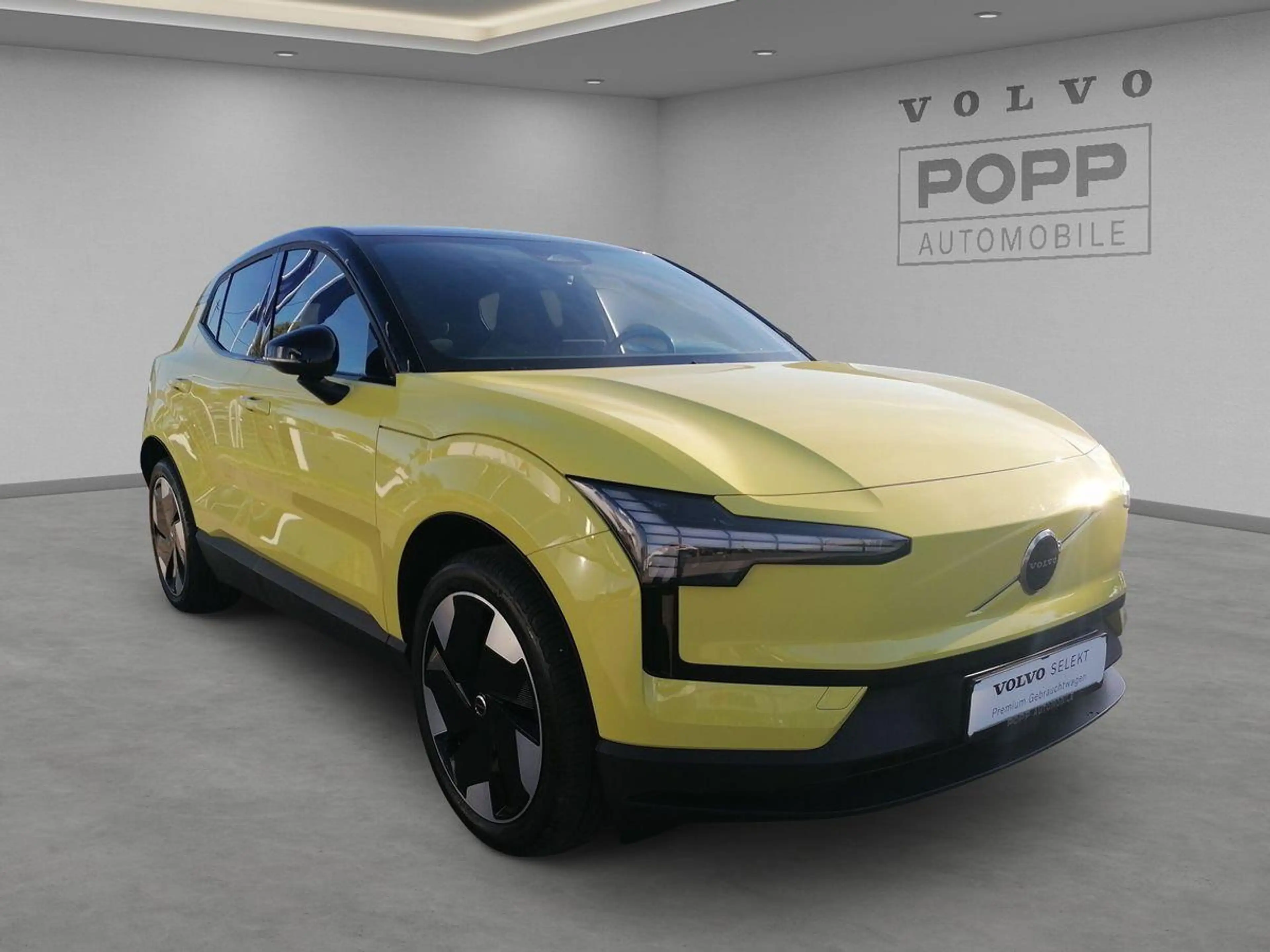 Volvo EX30 Plus RWD Pure Electric ACC BLIS CAM CARPLAY — photo 7