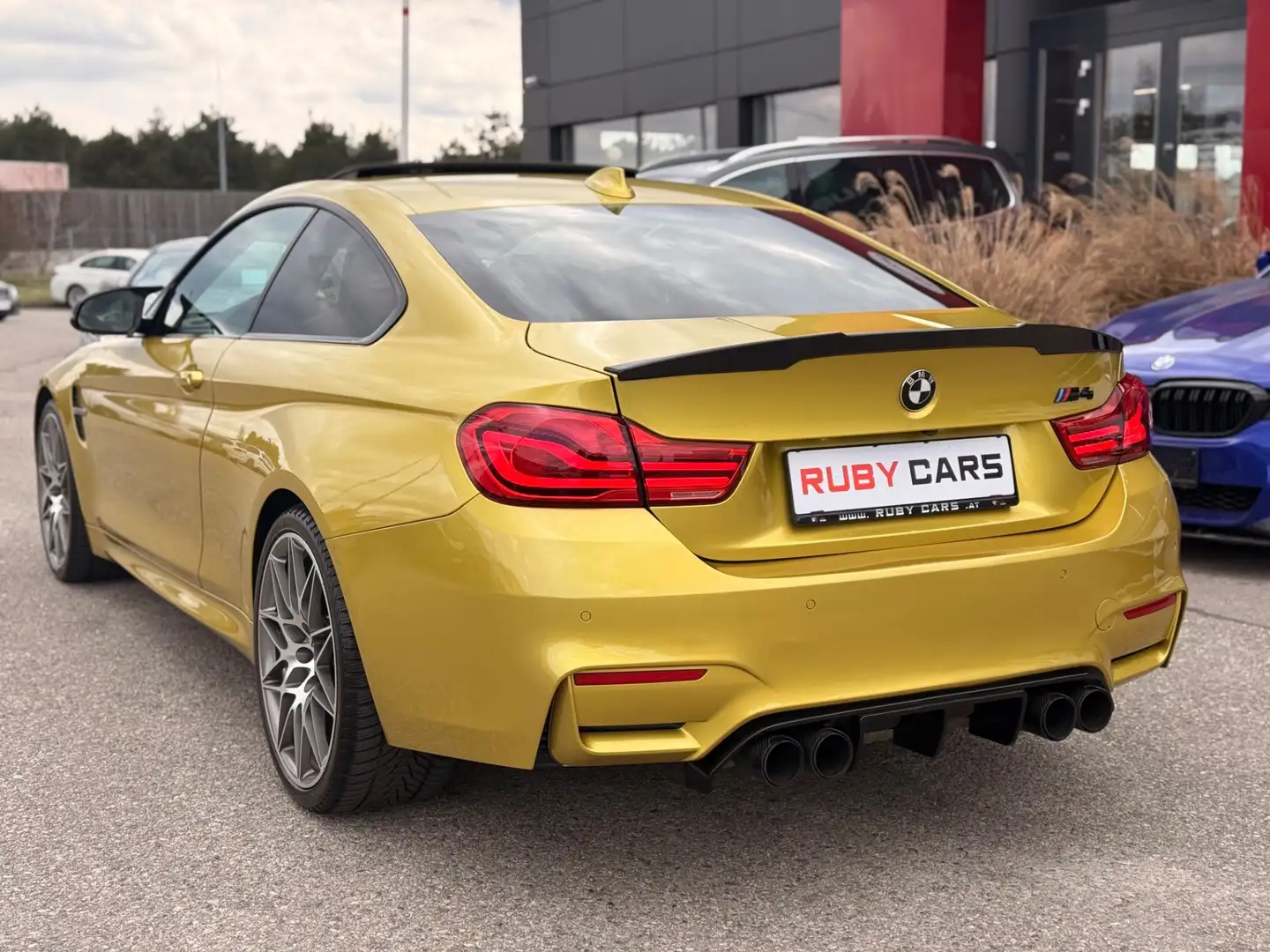 BMW M4 4er Coupe M4 Beige - 2