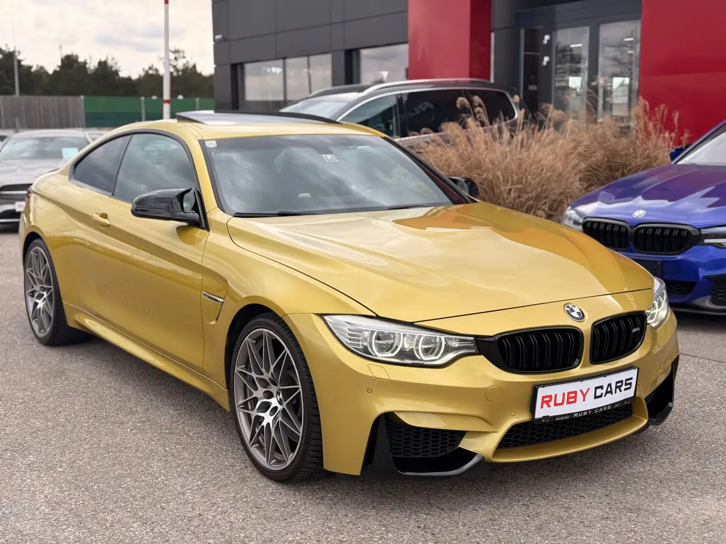 BMW M4 4er Coupe M4 Beige - 1