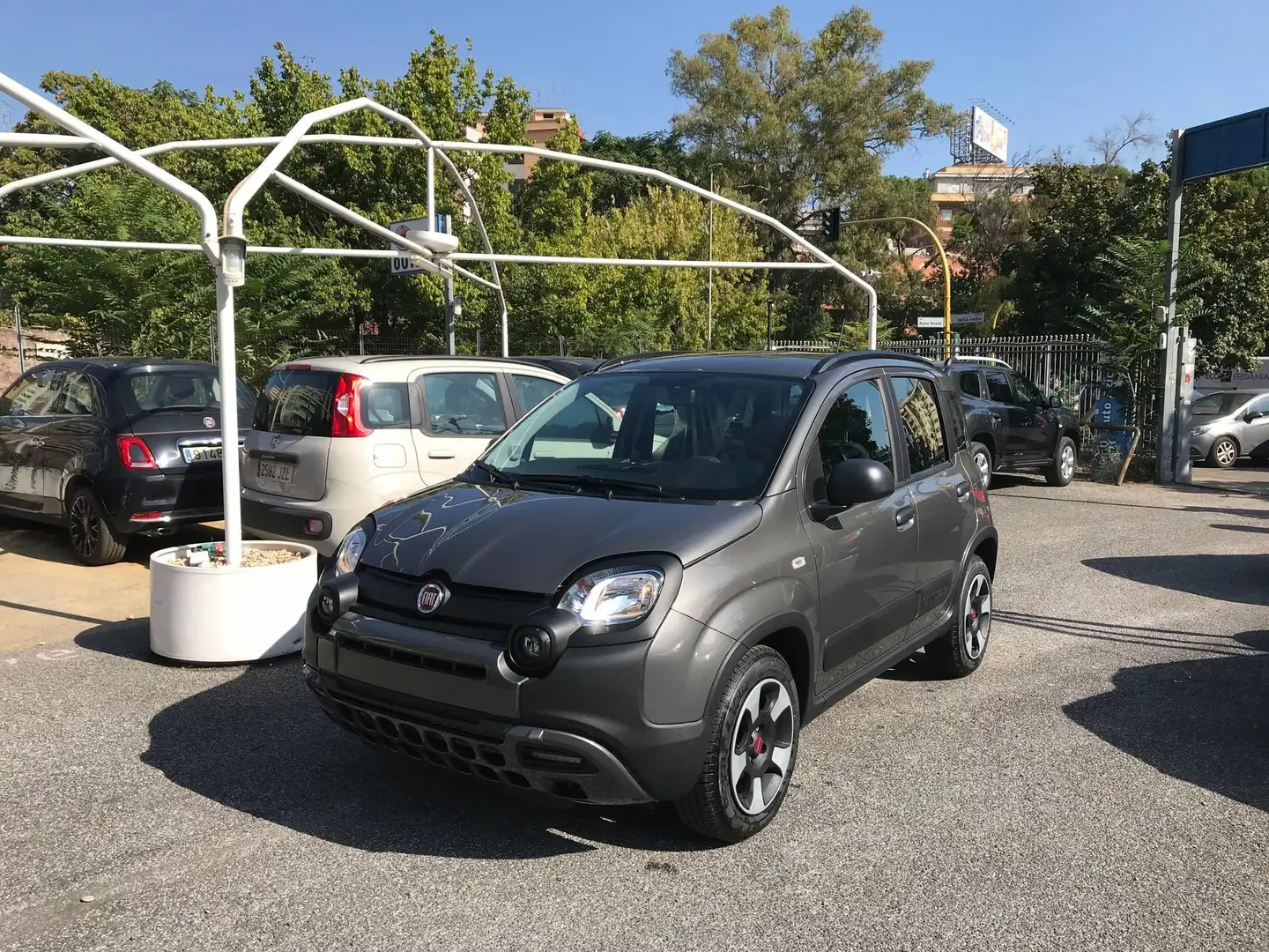 Fiat Panda Panda 1.0 firefly hybrid City Cross s Grau - 2