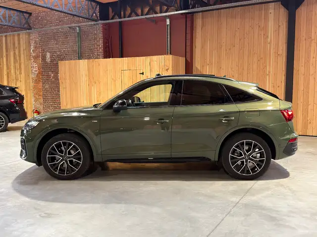 Audi Q5 view 4