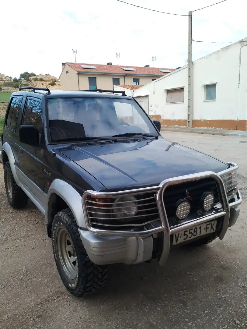 Mitsubishi Montero 3.0 V6 GLS - 1