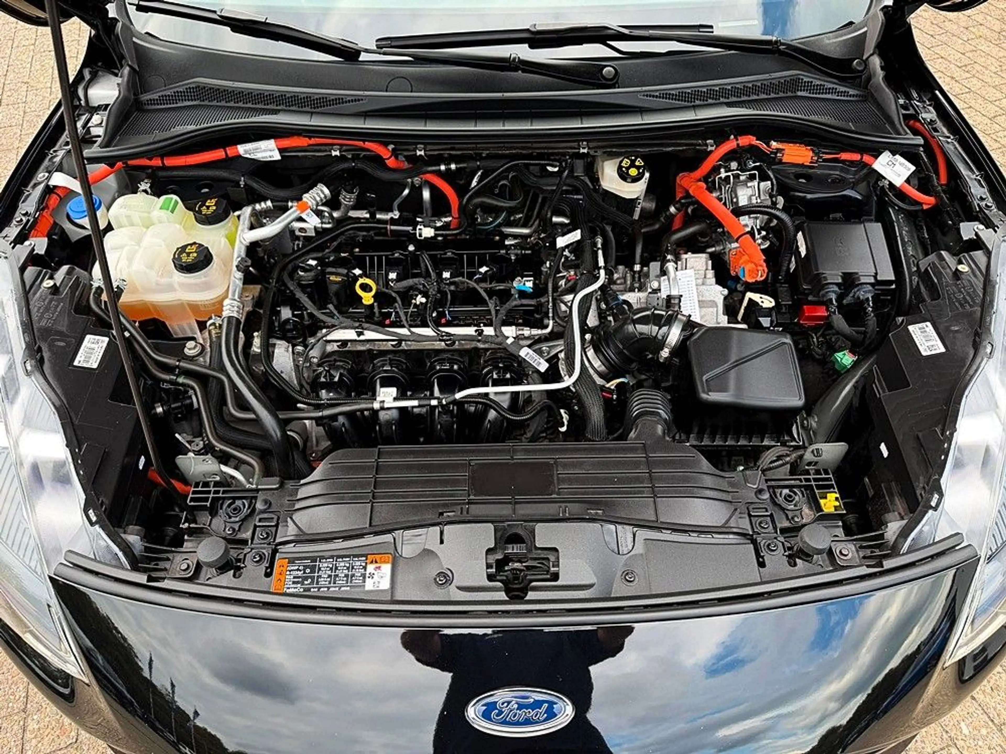 Ford Kuga KUGA PHEV ST-LINE+iACC+LED+BLIS+HUD+AHK-abn — photo 4