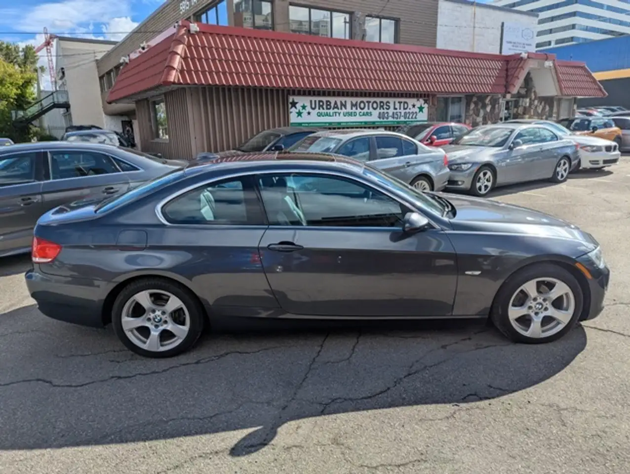 BMW 3 Series снимка BMW 3 Series