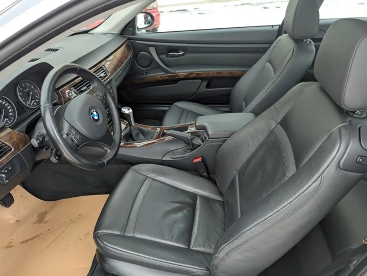 BMW 3 Series снимка BMW 3 Series