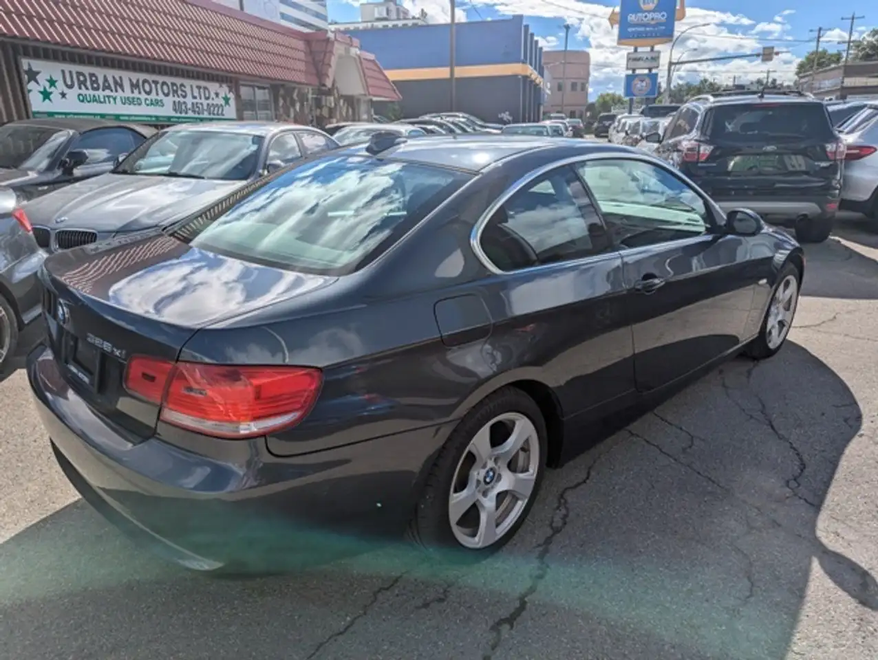 BMW 3 Series снимка BMW 3 Series