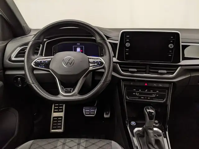 Volkswagen T-Roc view 7