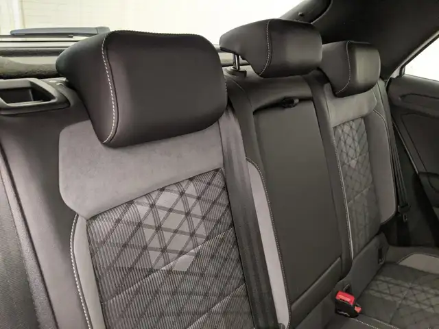 Volkswagen T-Roc view 8