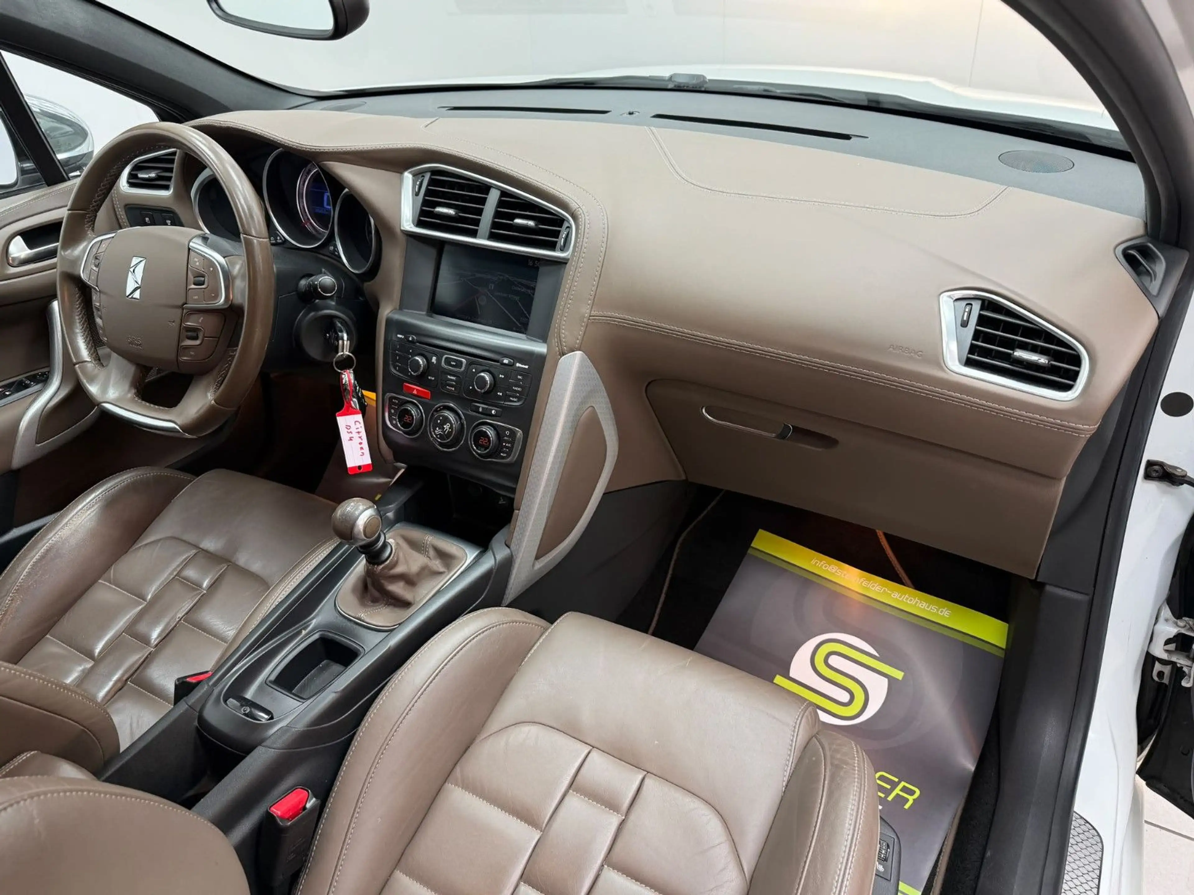 Citroen DS4 SportChic/Leder/Navi/Shz/ — photo 15