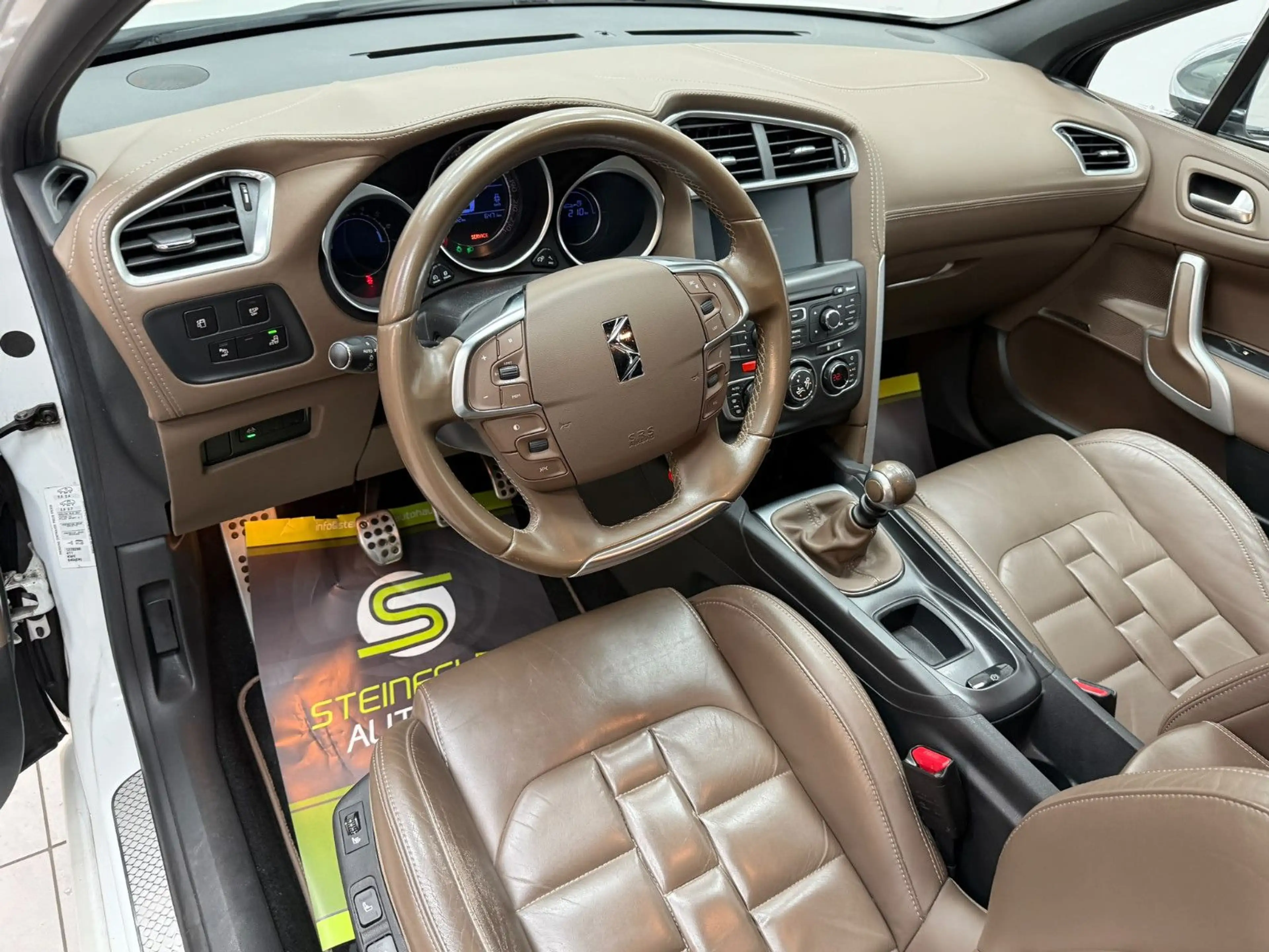 Citroen DS4 SportChic/Leder/Navi/Shz/ — photo 10