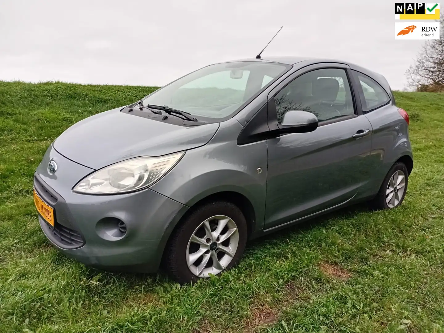 Ford Ka/Ka+ 1.2i Style start/stop Airco Lichtmetalen velgen AP Grijs - 1