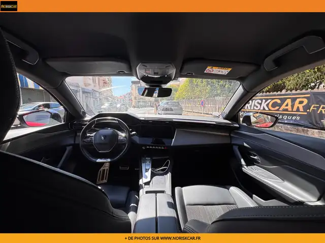 Peugeot 308 view 3