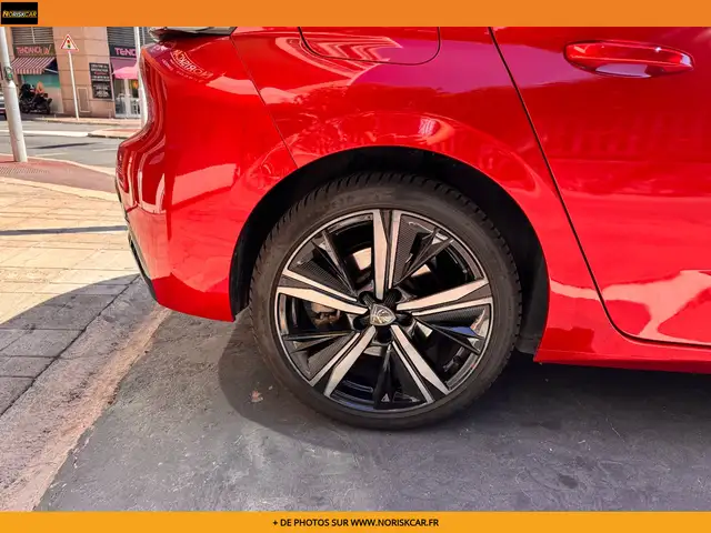 Peugeot 308 view 12