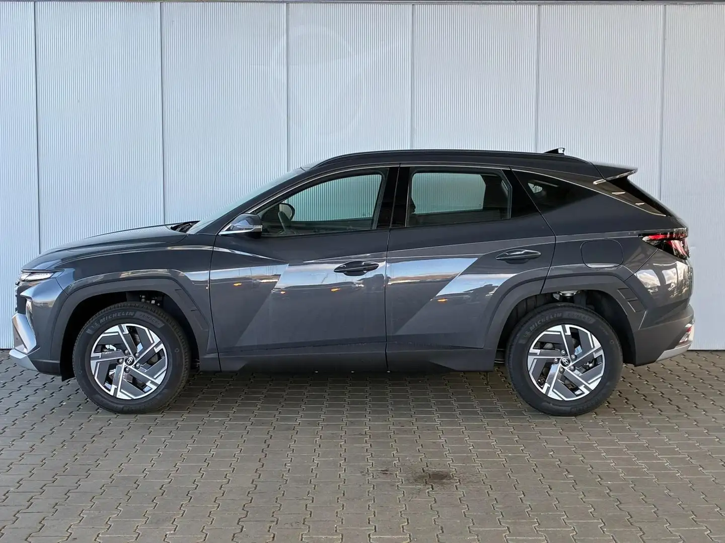 Hyundai TUCSON 1.6 T-GDI PHEV (Plug-in) / Sitz + Lenkradheizun... Grau - 2