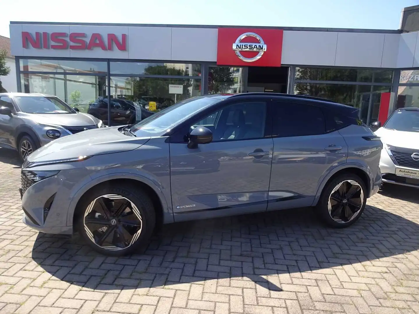 Nissan Qashqai Elektro/Benzin 1.5 VC-T e-Power N-Design, Komfort Gris - 1