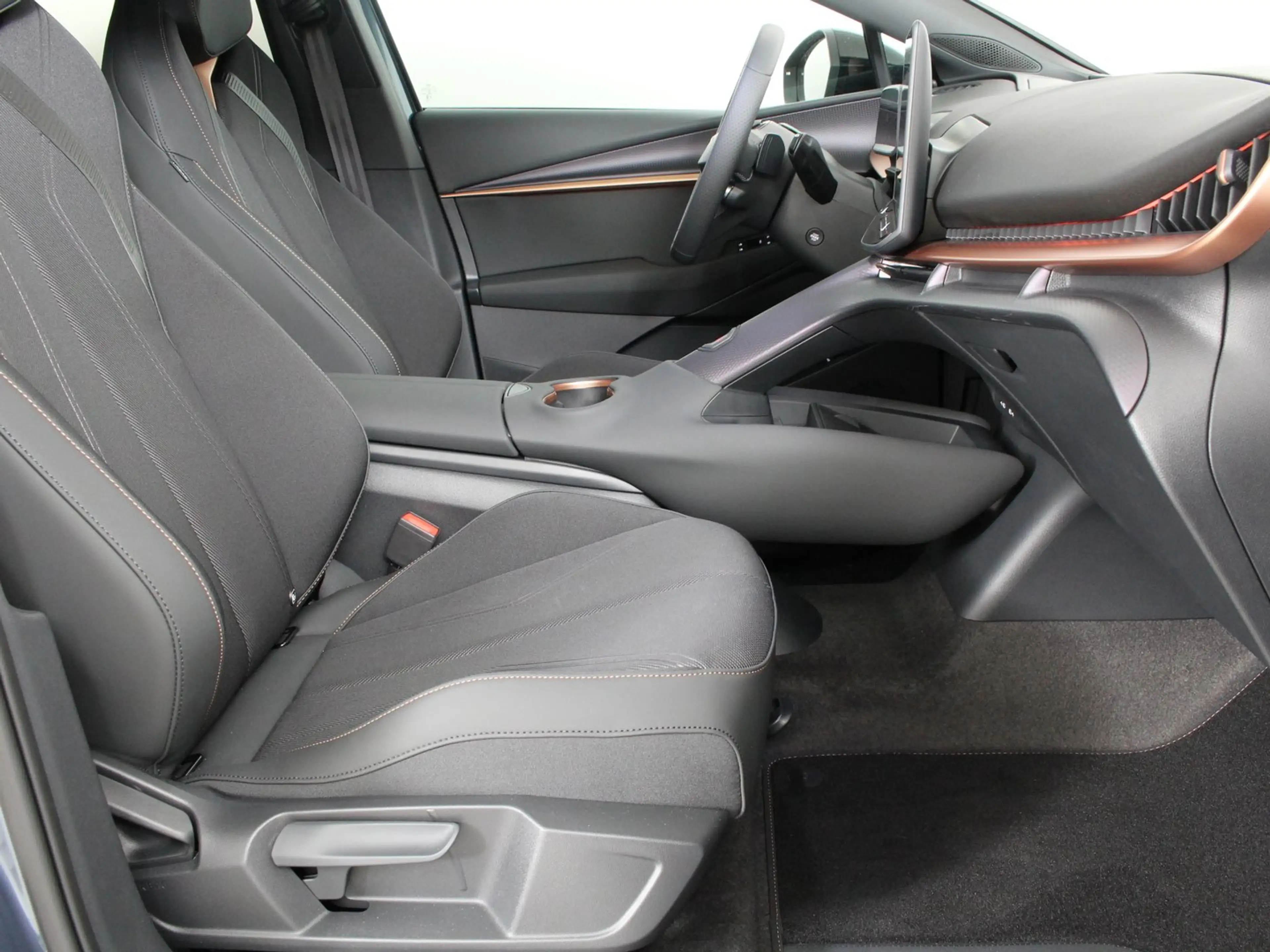 CUPRA Tavascan VZ 4Drive 250kW/340PS — photo 8