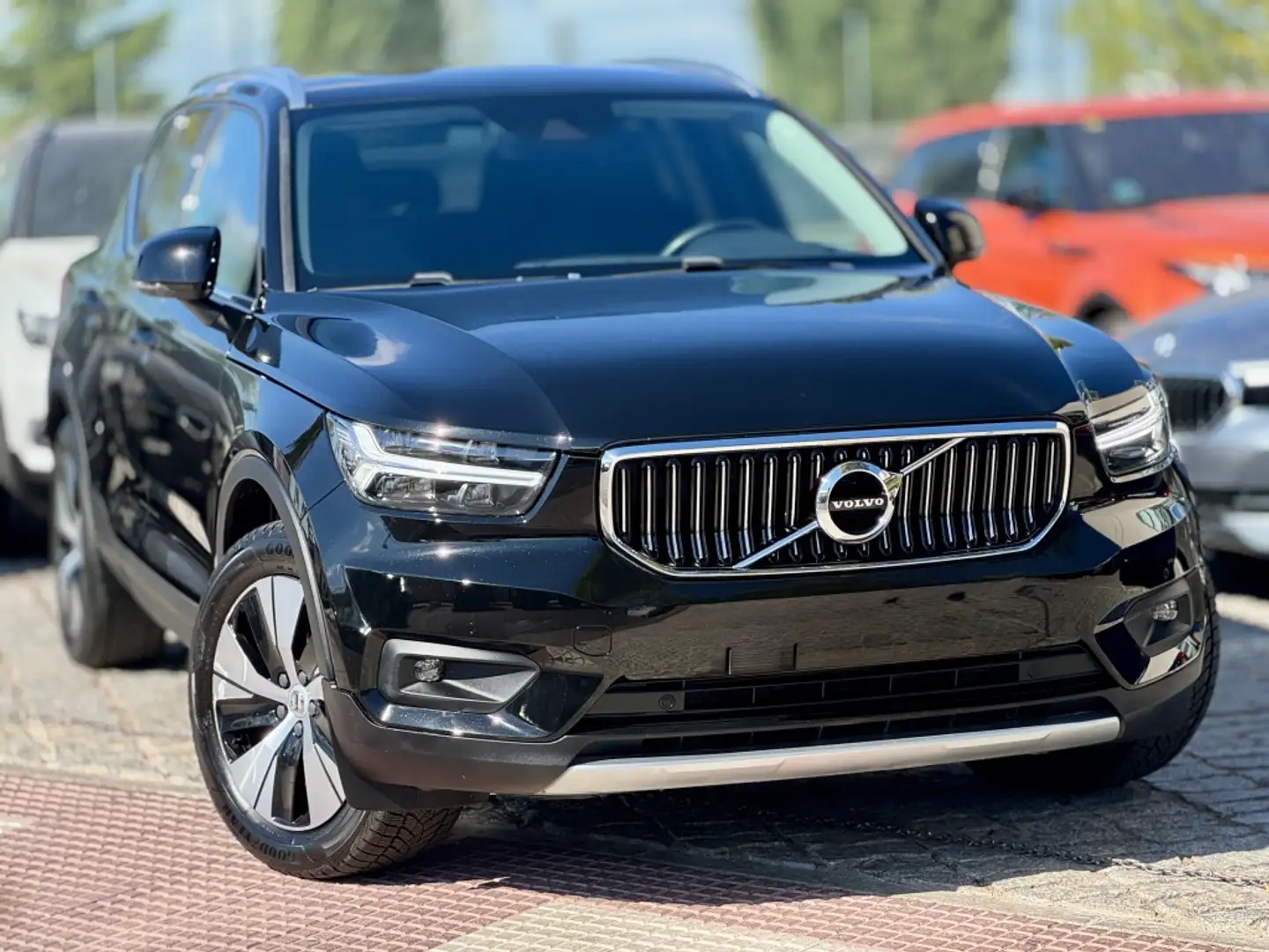 Volvo XC40 T4 Recharge Inscription Aut. Noir - 2