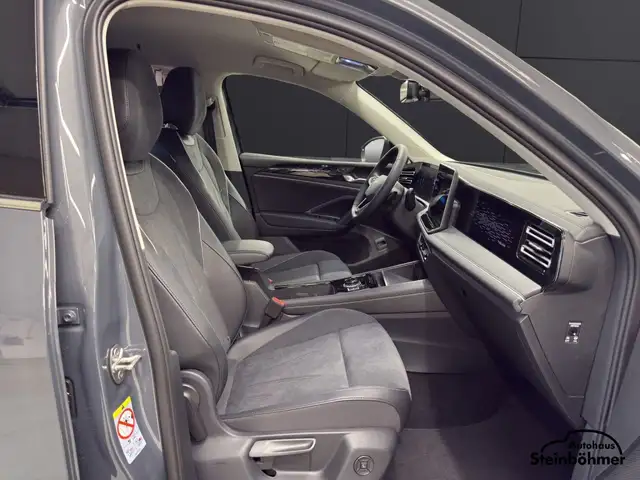 Volkswagen Tiguan view 14