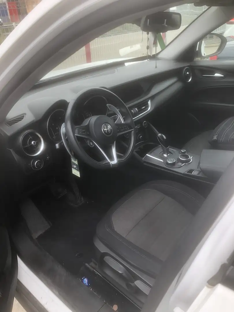 Alfa Romeo Stelvio 2.2 Super RWD Aut. 150 - 2