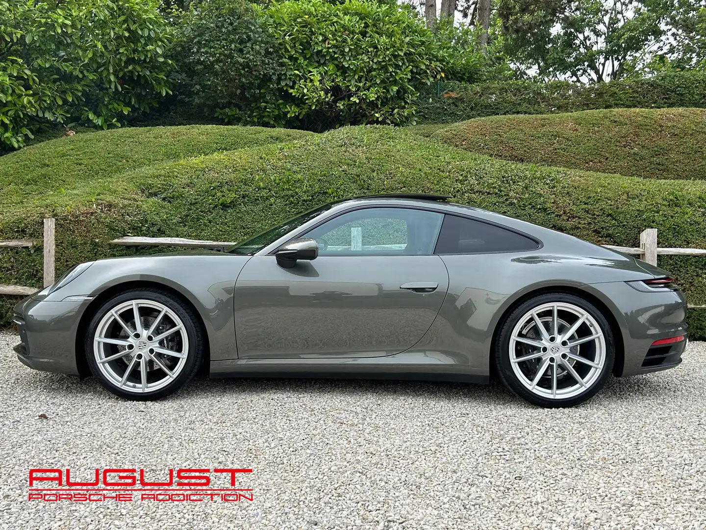 Porsche 992 992 Carrera Coupé 2020 Verde - 1