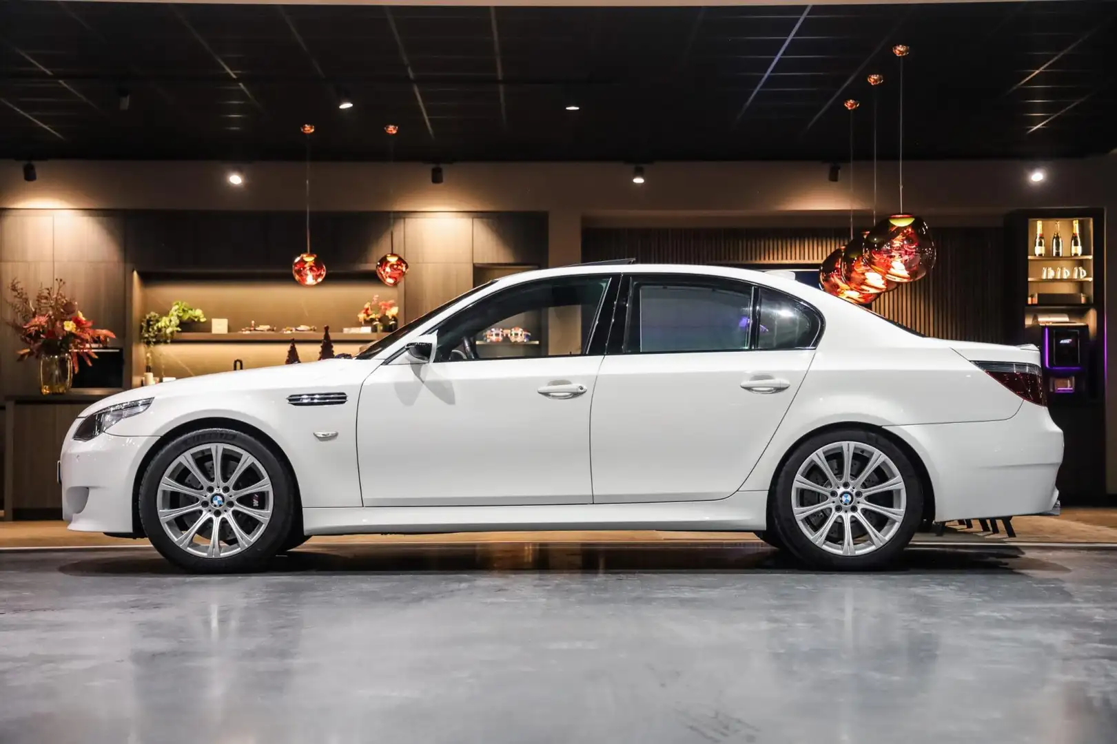 BMW M5 5.0 V10, 507 PK, SMG, Youngtimer/BTW, Full/History Weiß - 2