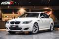 BMW M5 5.0 V10, 507 PK, SMG, Youngtimer/BTW, Full/History Weiß - thumbnail 1