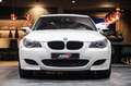 BMW M5 5.0 V10, 507 PK, SMG, Youngtimer/BTW, Full/History Weiß - thumbnail 34