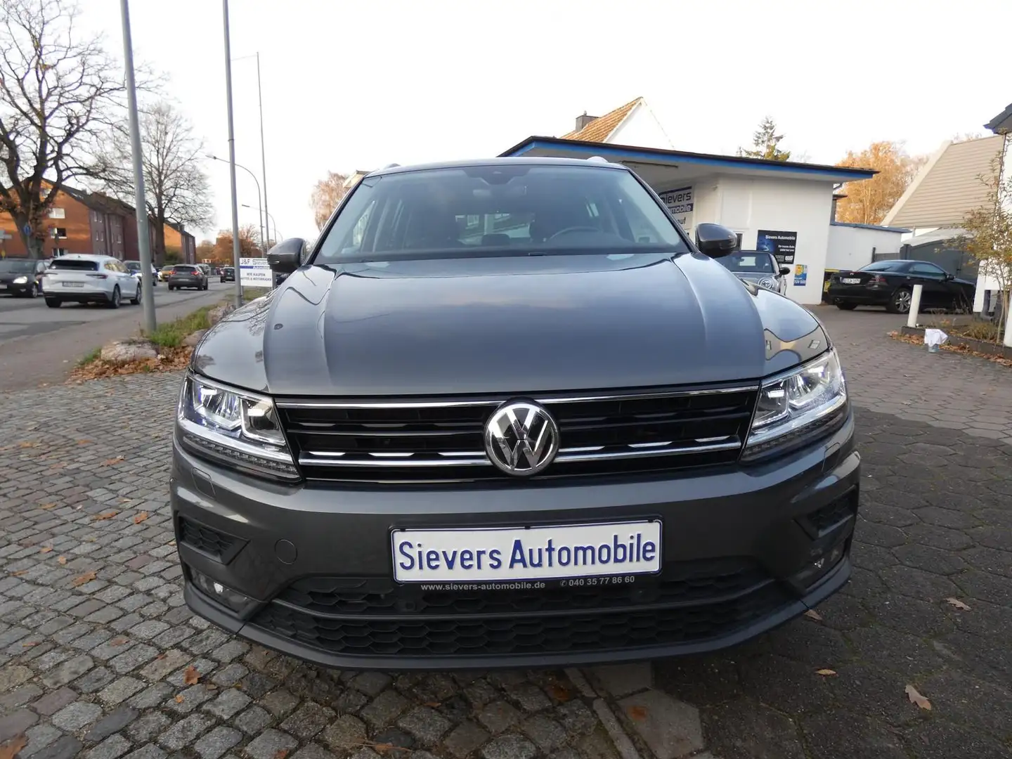 Volkswagen Tiguan Sound 4Motion 2,0 TDI DSG AHK ACC LED Navi SHZ Tem Grau - 2