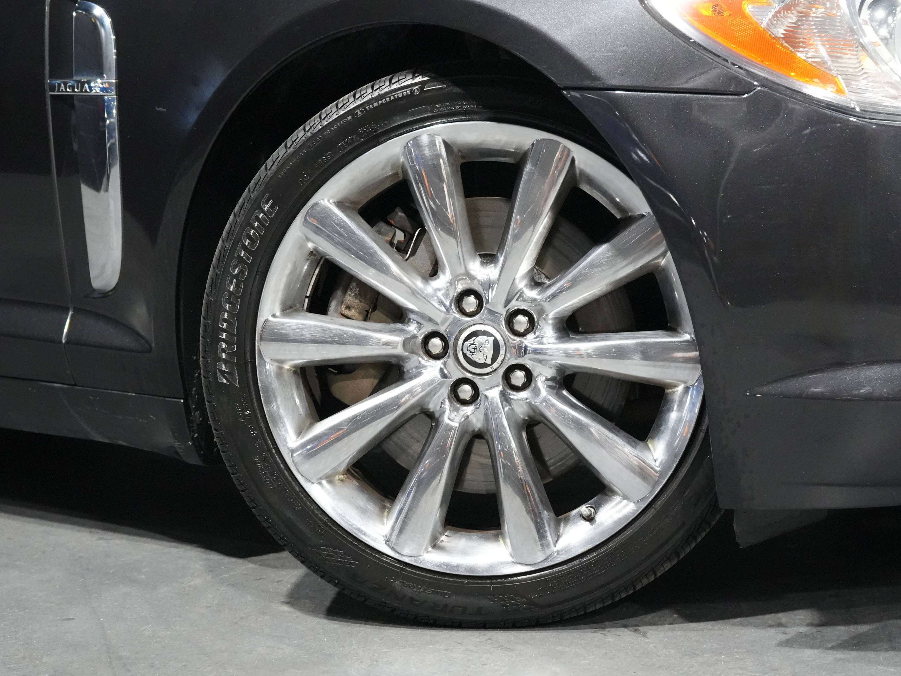 2011 Jaguar XF