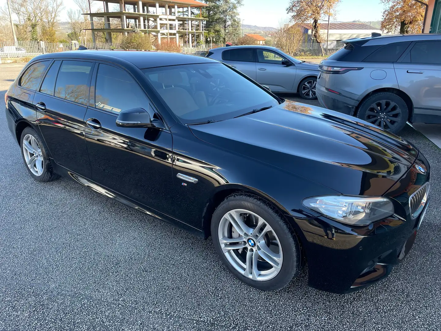 BMW 525 F11 Touring 525d Touring xdrive Msport auto E6 Schwarz - 2